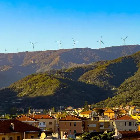 Beaches 1 Min Away - Free Wifi - Smart Tv - Ac *